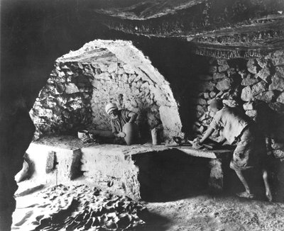 Tunesische pottenbakker, eiland Djerba, c.1900 door French Photographer